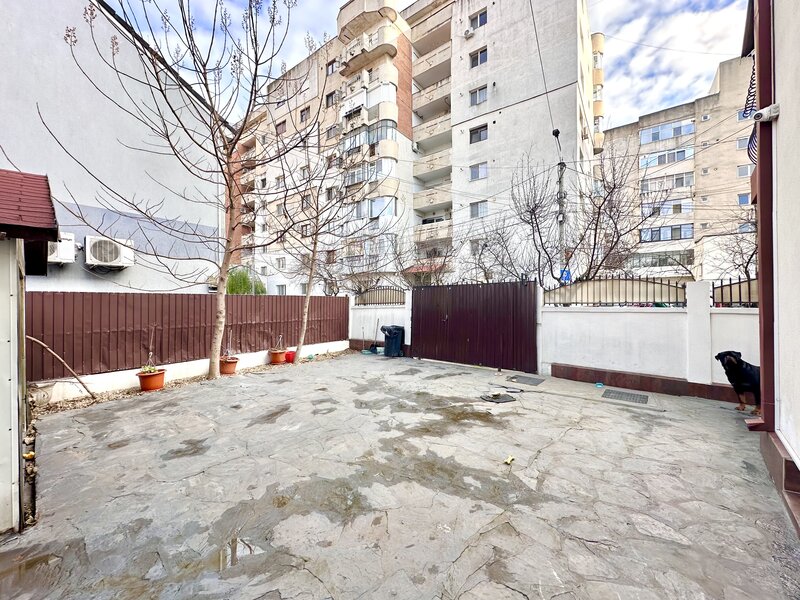 Buzau, bulevardul Unirii,